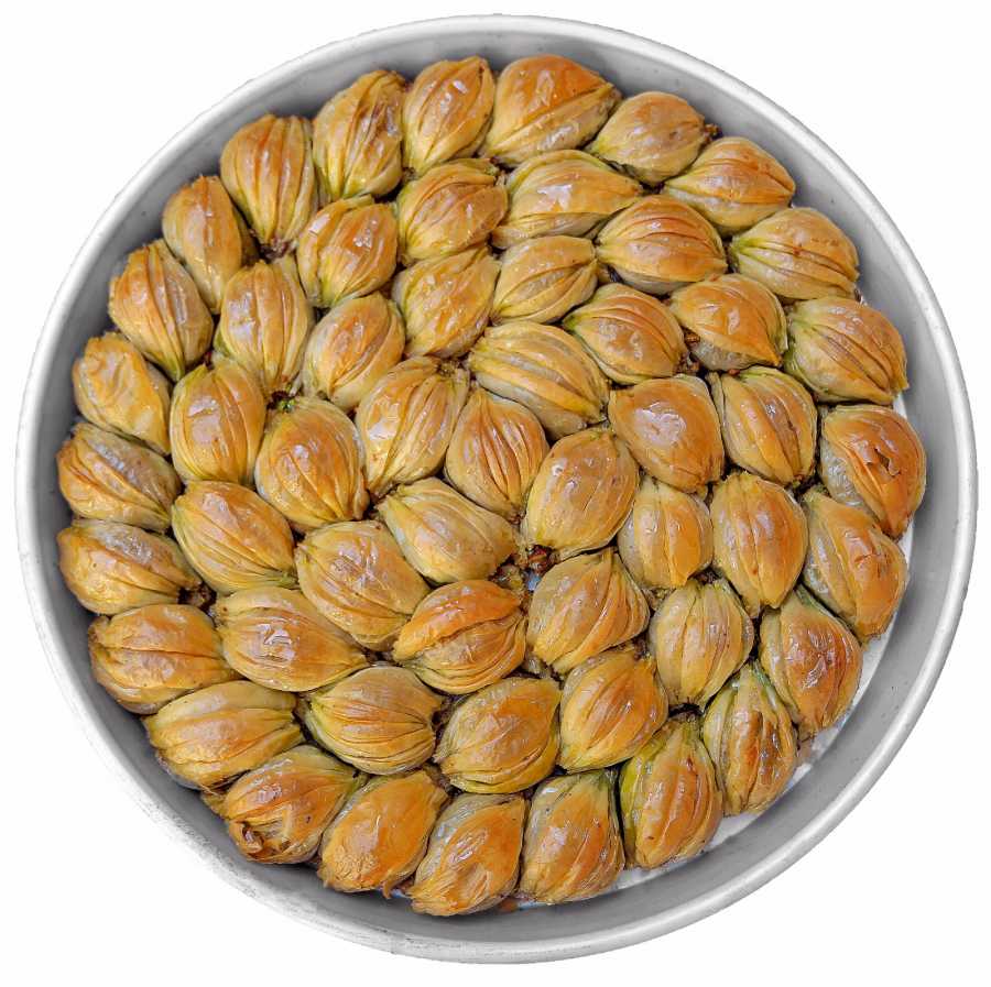 Anthap Midye Baklava with Antep Pistachio and Cream (Midye Baklava Bol Antep Fıstıklı ve Kaymaklı)